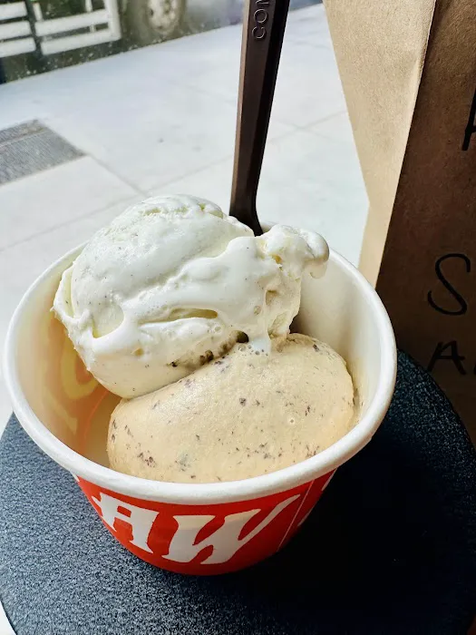 Salt & Straw Picture 2