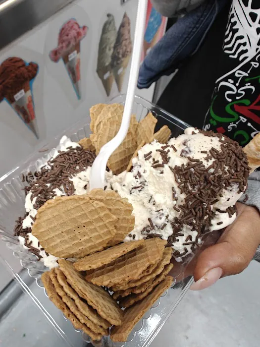 Luis Ice Cream LLC Picture 7