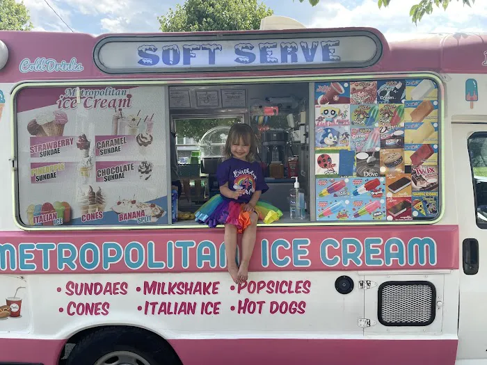 Metropolitan Ice Cream Truck Picture 1