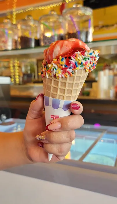 Ice Cream Premium Picture 4