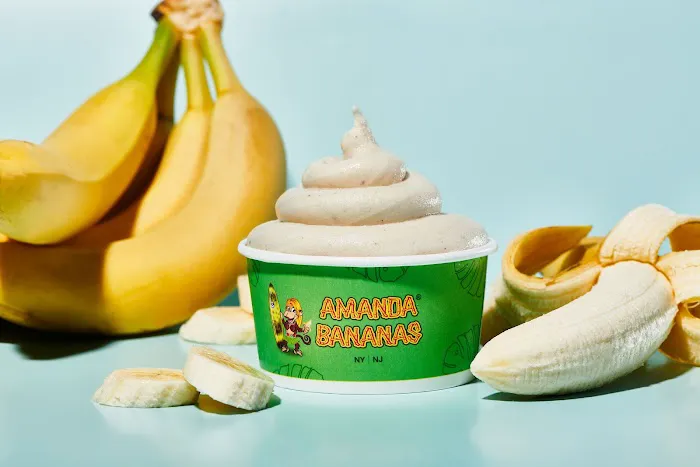 Amanda Bananas Picture 7