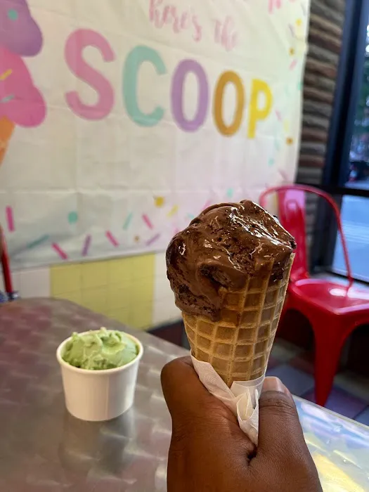 Dahlia's Ice Cream Spot Picture 1