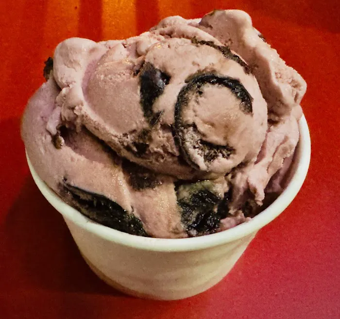 Thomas Ice Cream Cafe Picture 3