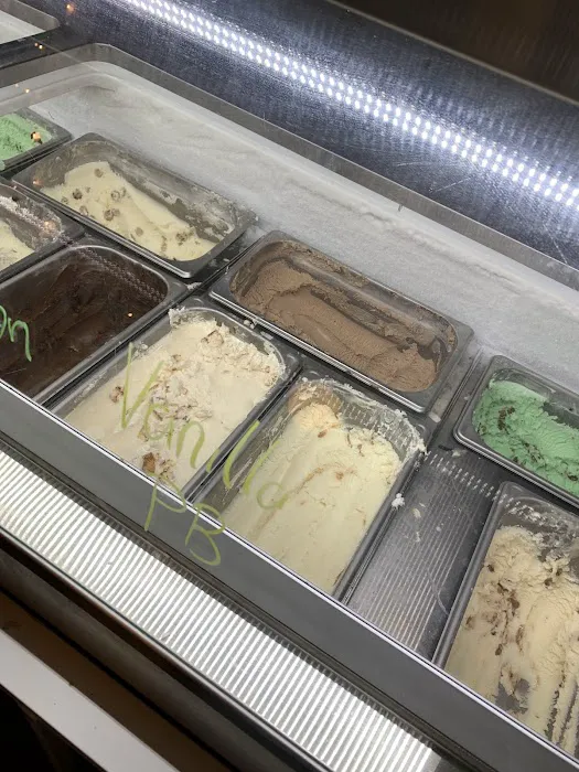 Thomas Ice Cream Cafe Picture 9