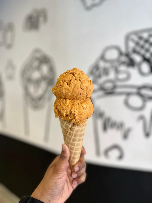 Maroons Creamery - Hand Crafted Ice Cream Picture 3
