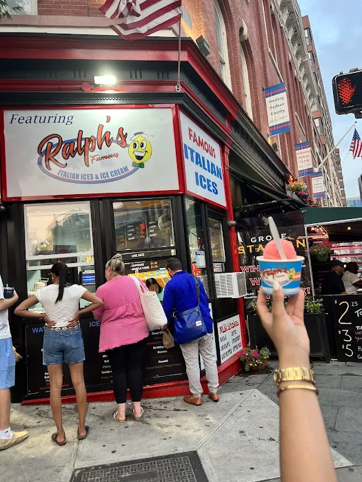 Ralph's famous Italian ices Picture 3