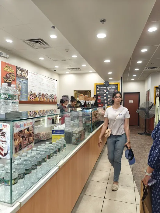 Cold Stone Creamery Picture 2