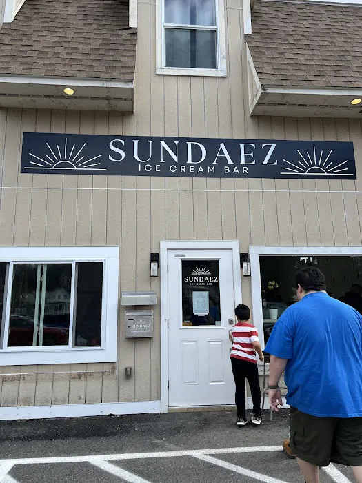 Sundaez Ice Cream Bar Picture 5