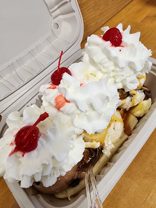 Sundaez Ice Cream Bar Picture 1