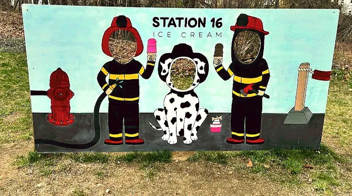 Station 16 Ice Cream Picture 7