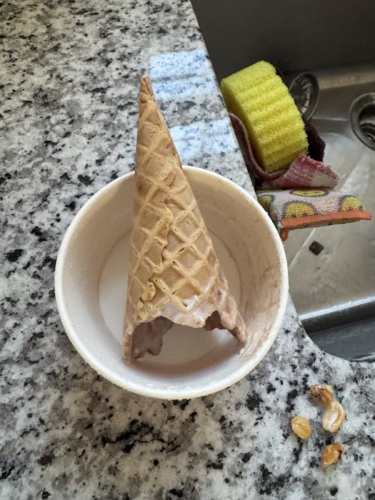 Station 16 Ice Cream Picture 5