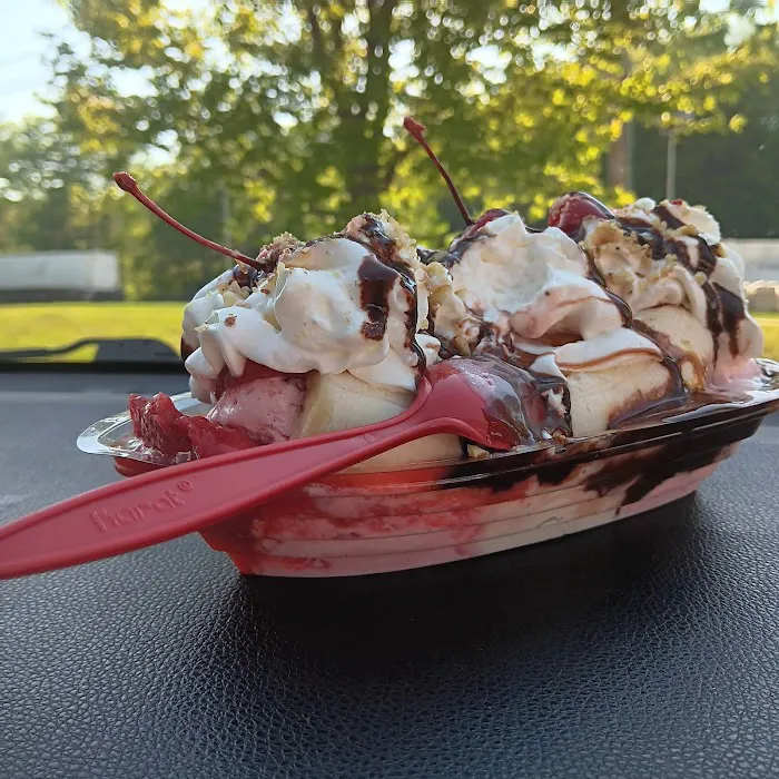 Charlie's Olde Tyme Creamery Picture 10