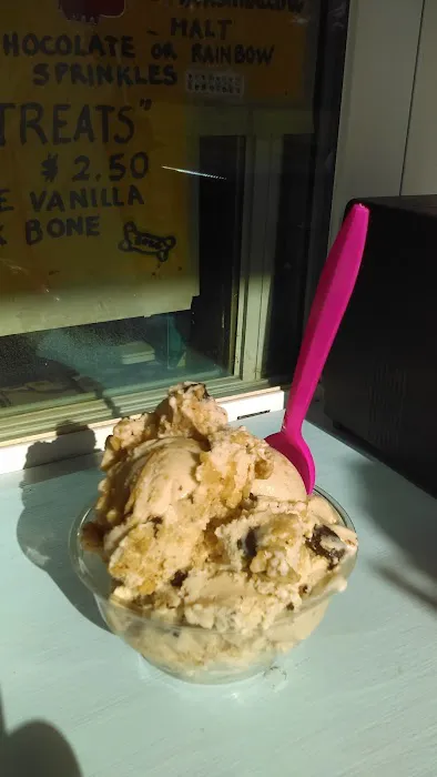 Charlie's Olde Tyme Creamery Picture 4
