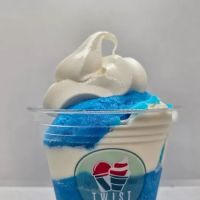 Twist Italian Ice and Soft Serve ico