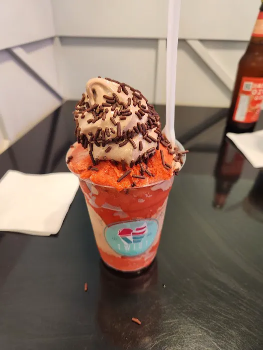 Twist Italian Ice and Soft Serve Picture 4