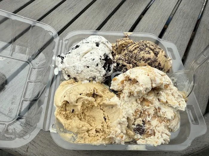 Izzie's Ice Cream Picture 9