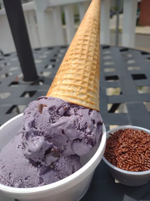 Ayah's Ice Cream Picture 8