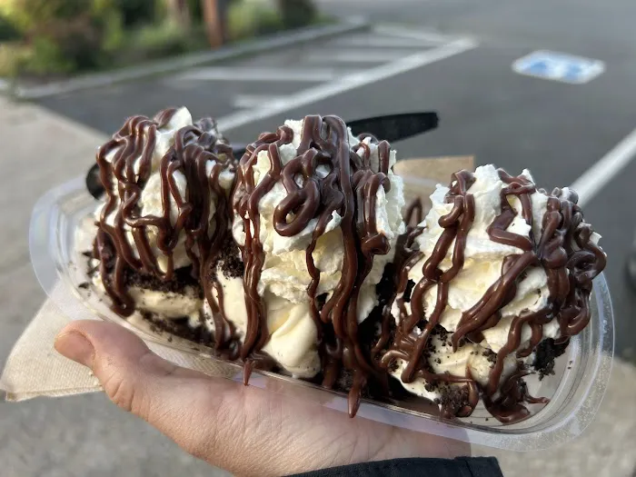 Smokin' Scoops Picture 1