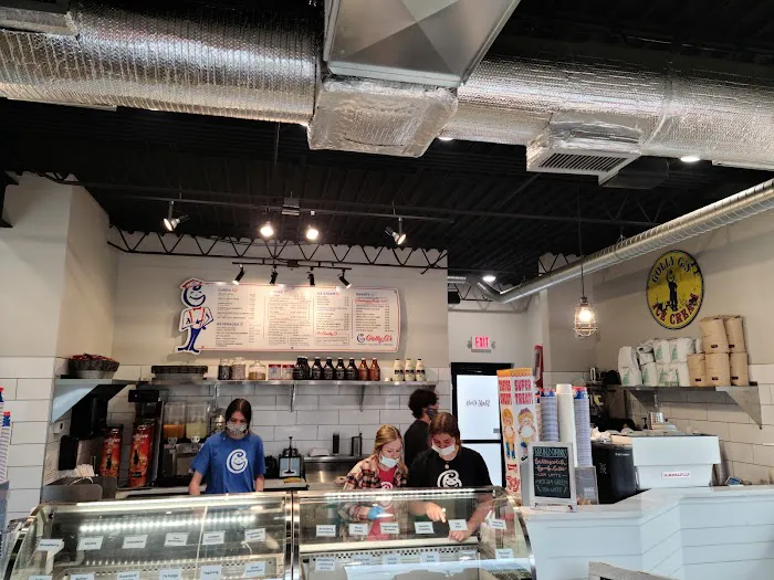 Golly G's Ice Cream - Greenbrier Picture 2