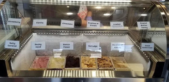 Golly G's Ice Cream - Greenbrier Picture 9