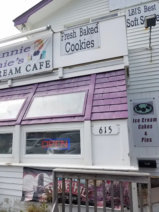 Grannie Annies Ice Cream Cafe Picture 10