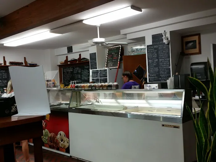 Grannie Annies Ice Cream Cafe Picture 5