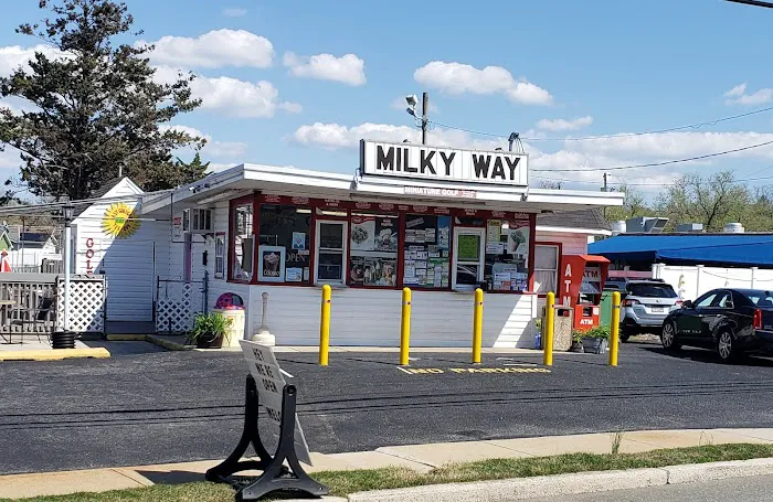 Milky Way Ice Cream & Mini Golf Picture 7