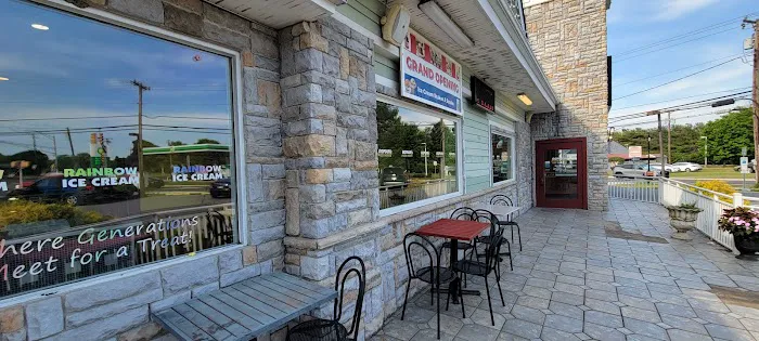 Rainbow Ice Cream Parlor Picture 5