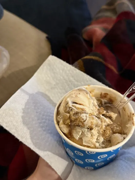 Happy's Ice Cream Picture 2
