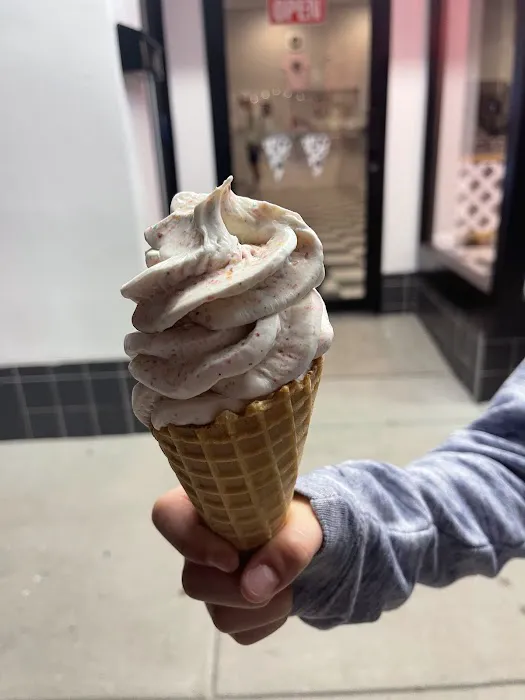 Utterly Ice Cream, Coffee and Cereal Bar Picture 5
