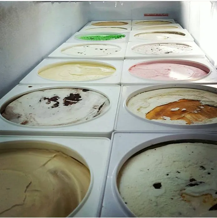 Cone Crazy Ice Cream Shop Picture 9