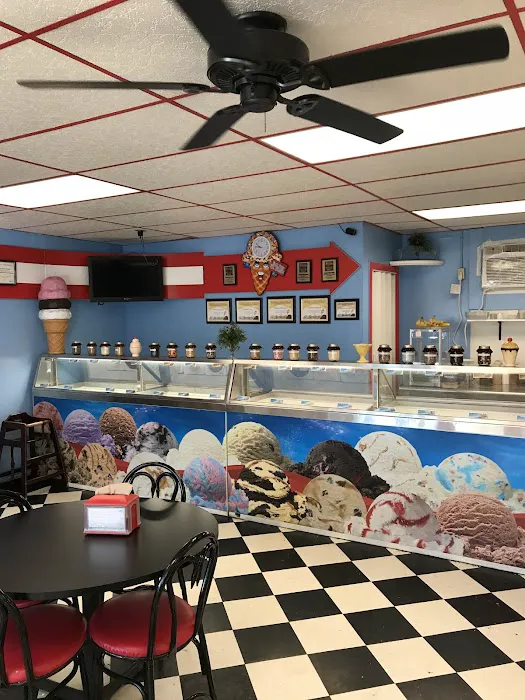 Dunphy's Ice Cream Store Picture 3