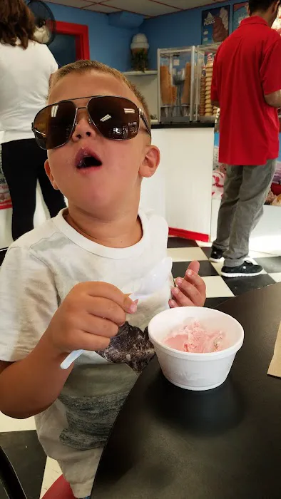 Dunphy's Ice Cream Store Picture 8