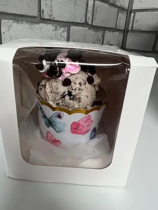 Praline's Ice Cream of Plainville, CT Picture 8