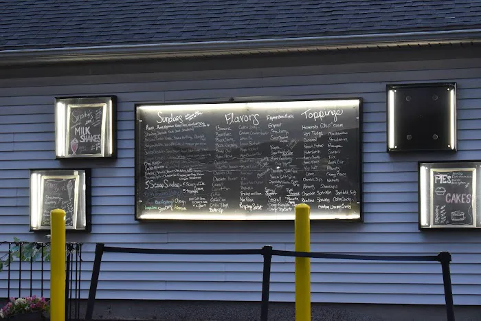 Praline's Ice Cream of Plainville, CT Picture 1