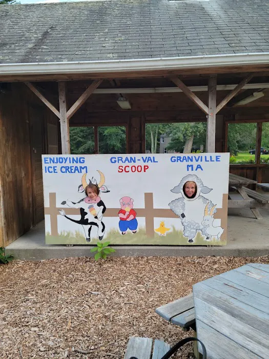 Gran-Val Scoop Picture 9