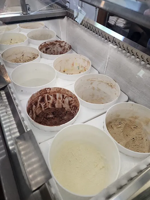 Gran-Val Scoop Picture 6