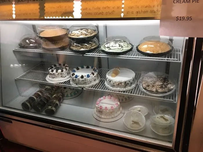 Praline's Ice Cream Picture 5