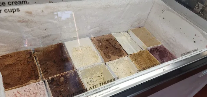 Praline's Ice Cream Picture 6