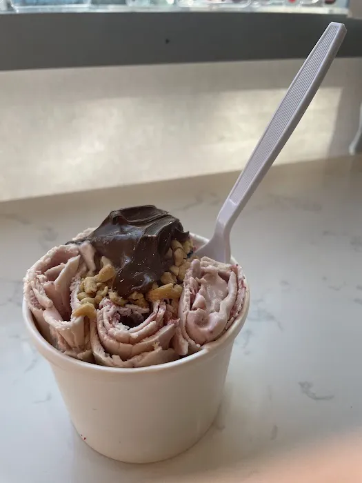 YoYo Thai Ice Cream Roll Picture 2