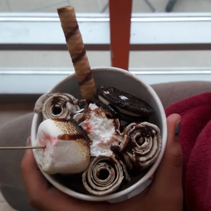 YoYo Thai Ice Cream Roll Picture 4