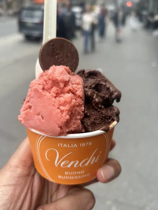 Venchi Chocolate and Gelato Columbus Av Picture 1