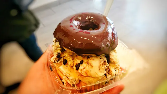 Holey Cream Picture 6