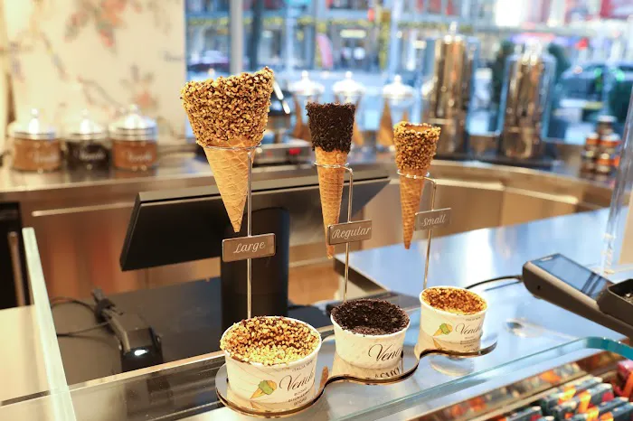 Venchi Chocolate & Gelato Columbus Circle Picture 3