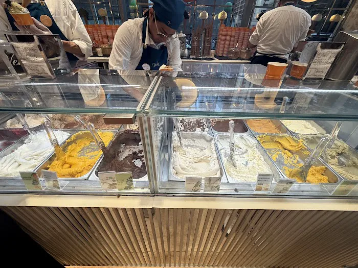 Venchi Chocolate & Gelato Columbus Circle Picture 1