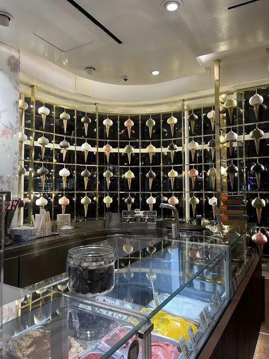 Venchi Chocolate & Gelato Columbus Circle Picture 5