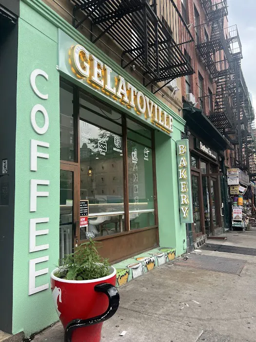 Gelatoville Gelateria Coffee & bakery Picture 1