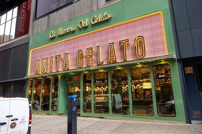 Anita La Mamma del Gelato Picture 2