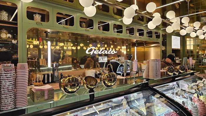 Anita La Mamma del Gelato Picture 6