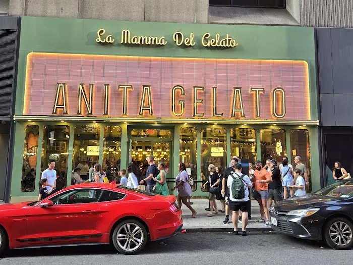 Anita La Mamma del Gelato Picture 5